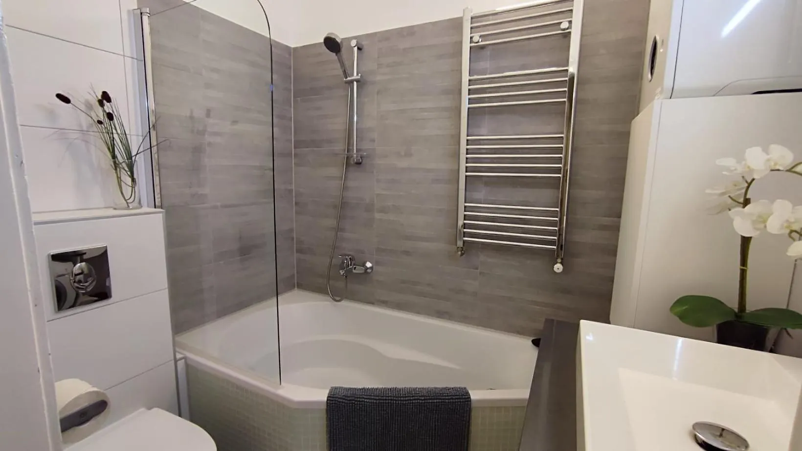 Bmg Apartment Basilica Budapest Hungary